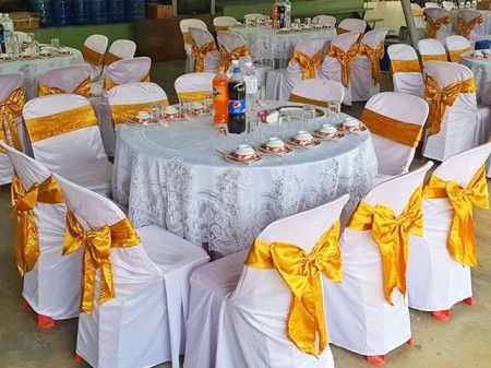 ขาย สินค้า สำหรับโรงแรมและอีเวนต์ทุกประเภท ขายผ้าคลุมเก้าอี้ราคาถูก รับผลิตผ้าคลุมเก้าอี้สกรีนชื่อ-ราคาส่ง ผ้าคลุมโต๊ะจีน-โต๊ะกลมราคาโรงงาน ถูกงานวัดงานบุญงานเลี้ยง